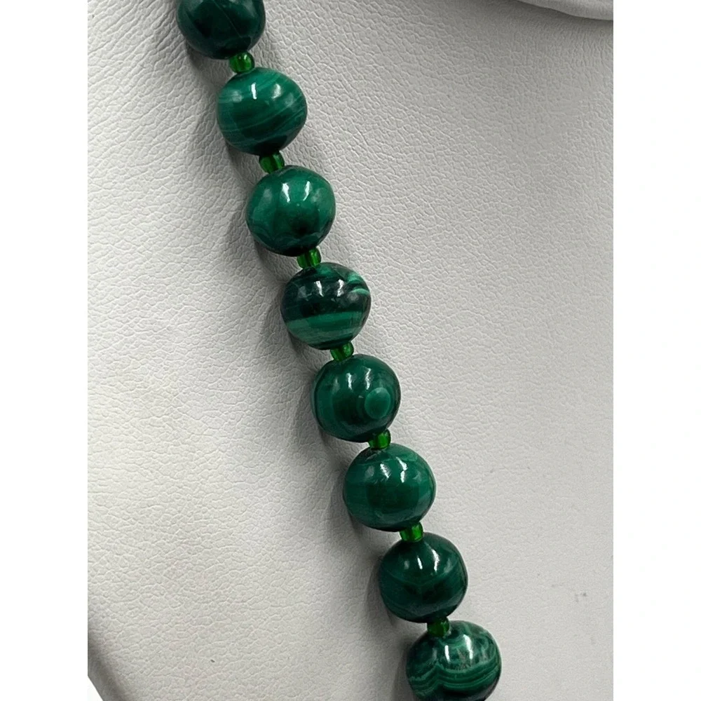 Malachite Vibrant Green with Banding Graduated Round Polished Beaded Necklace‎
